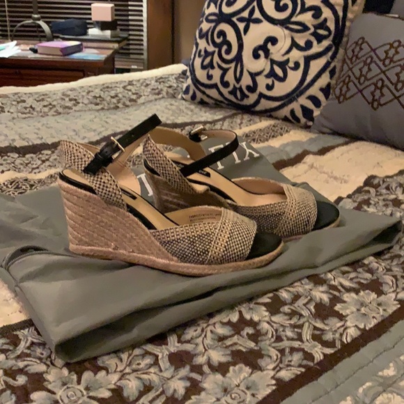 Violet u0026 Red | Shoes | Violet Red Micah Textured Wedge | Poshmark